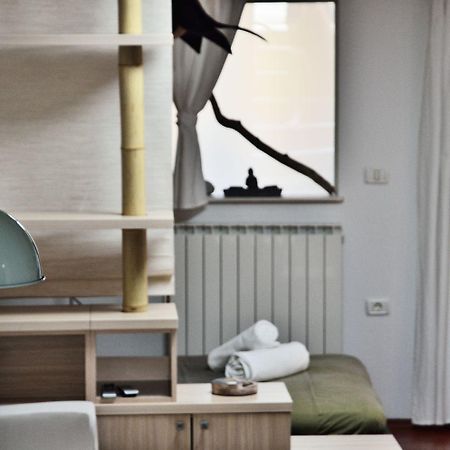 Medizen Apartment Izola Bagian luar foto