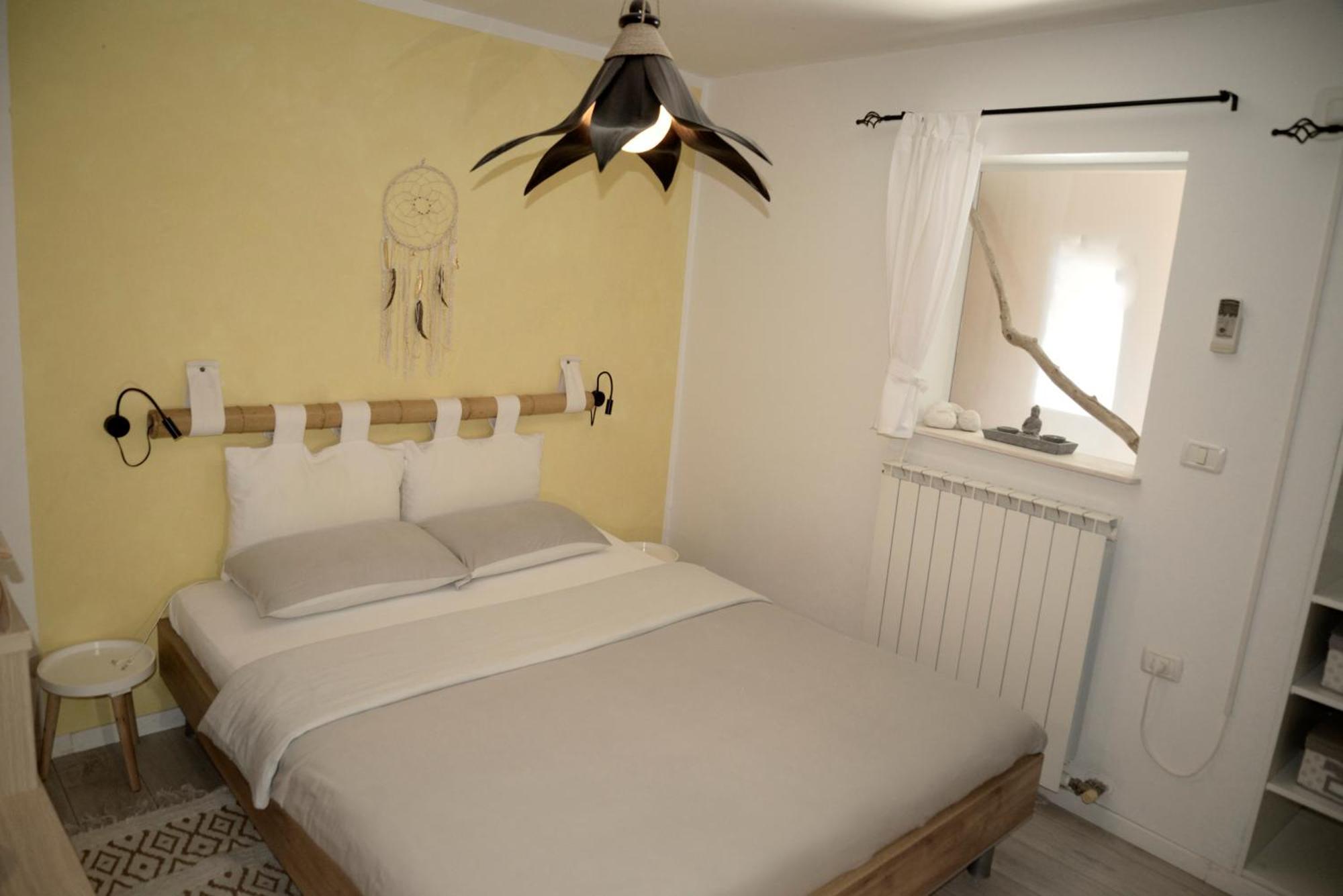 Medizen Apartment Izola Bagian luar foto
