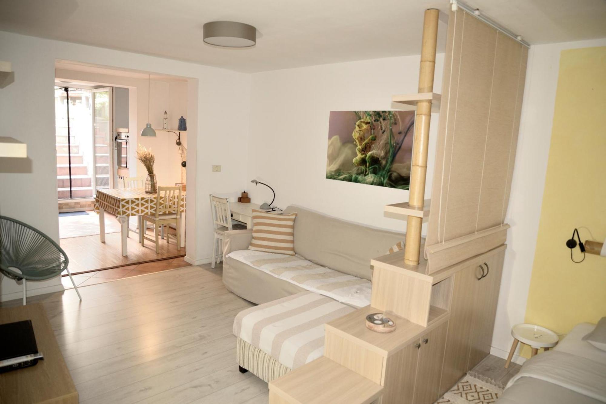 Medizen Apartment Izola Bagian luar foto